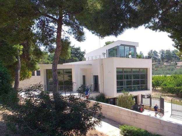 Das Besucherzentrum unterhalb des Hügels mit den historischen Ruinen der mittelalterlichen Stadt Canae beherrbergt auch ein Museum.