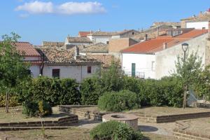Kleiner Park in der Altstadt von Bovino. 