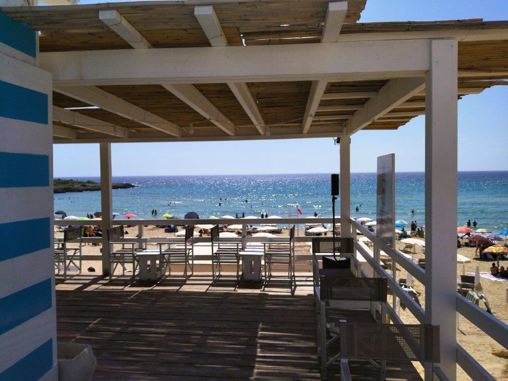 Pulsano spiaggia e beach bar