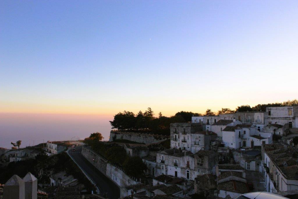 Monte Sant'Angelo al tramonto