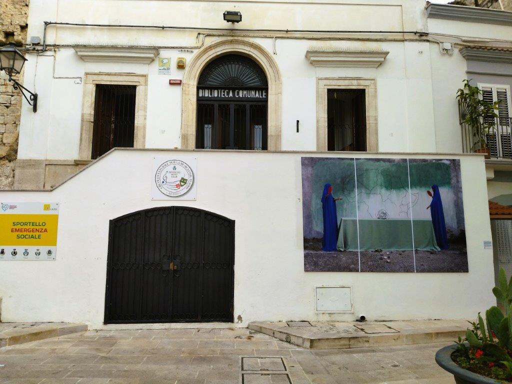 Nûr/Luce: a Triggiano la mostra fotografica di Maïmouna Guerresi