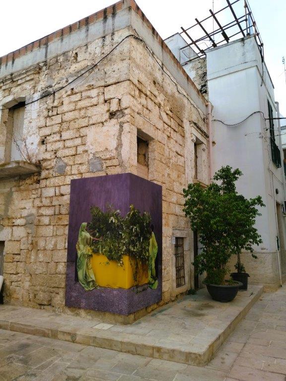 Nûr/Luce: a Triggiano la mostra fotografica di Maïmouna Guerresi